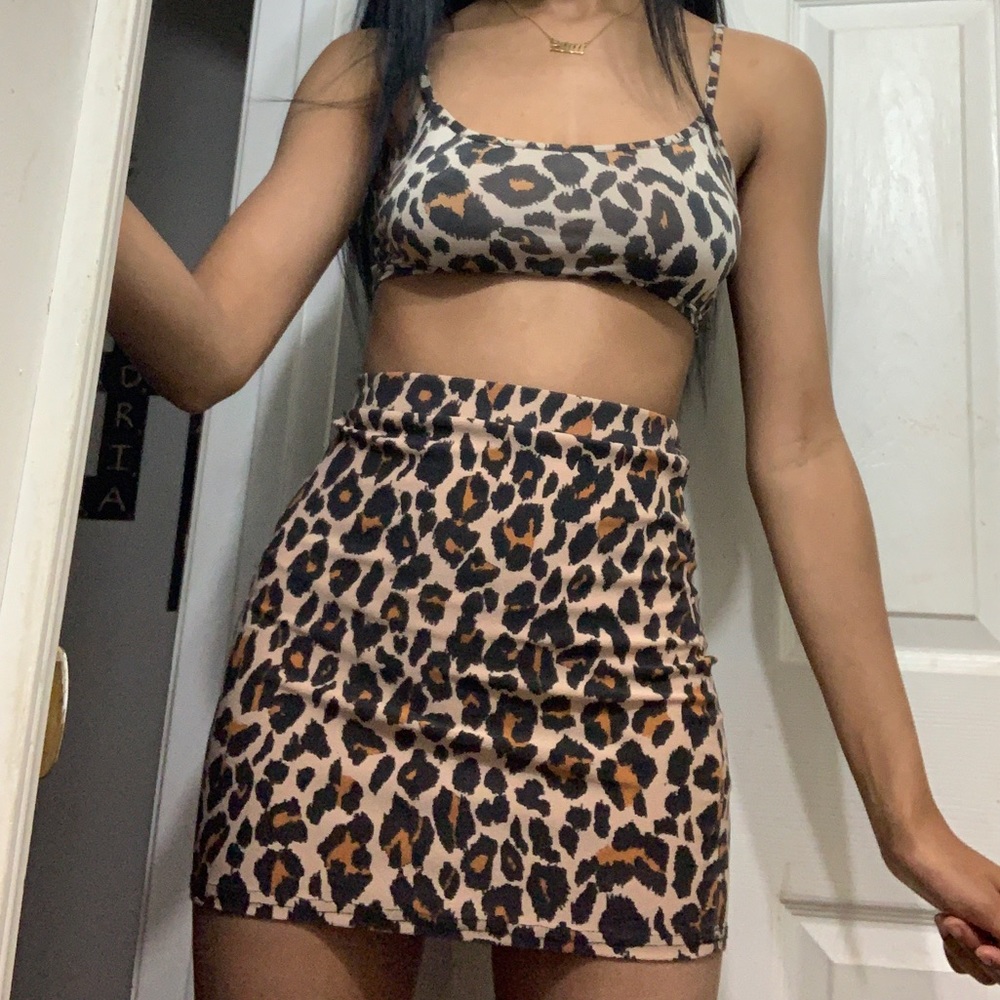 Cheetah print 2 piece set. NWOT